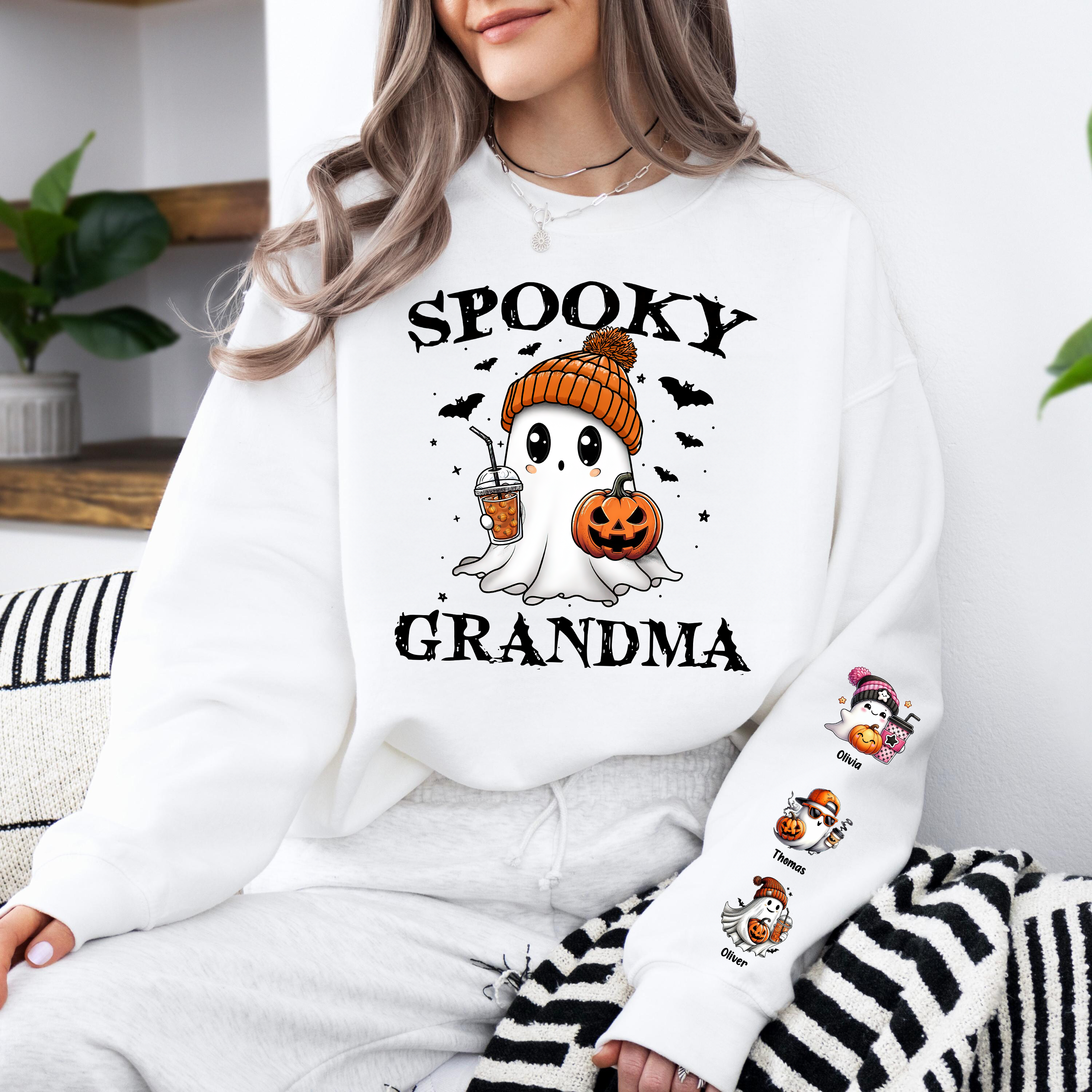 Spooky Mom Grandma Halloween Pumpkin - Custom Name Sweatshirt - Personalized Shirt Custom T-shirt